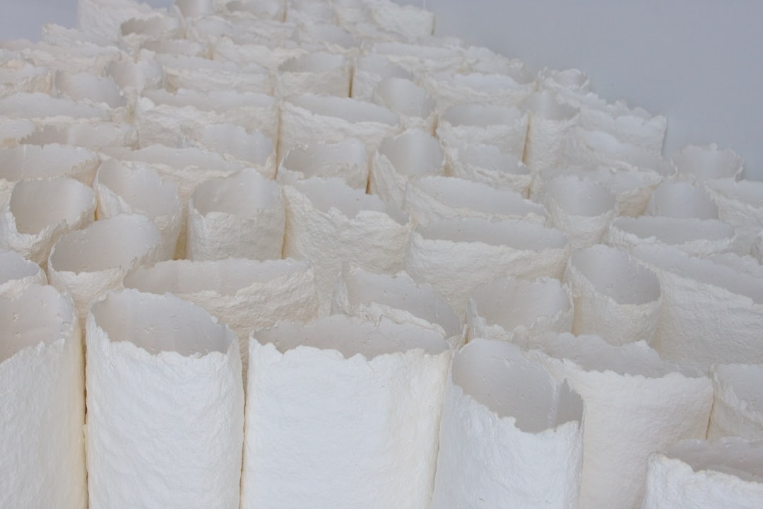 Wełna czy styropian? Jak ocieplić ściany od wewnątrz