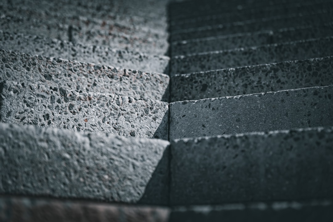 Jaki klej do płytek klinkierowych na zewnątrz?